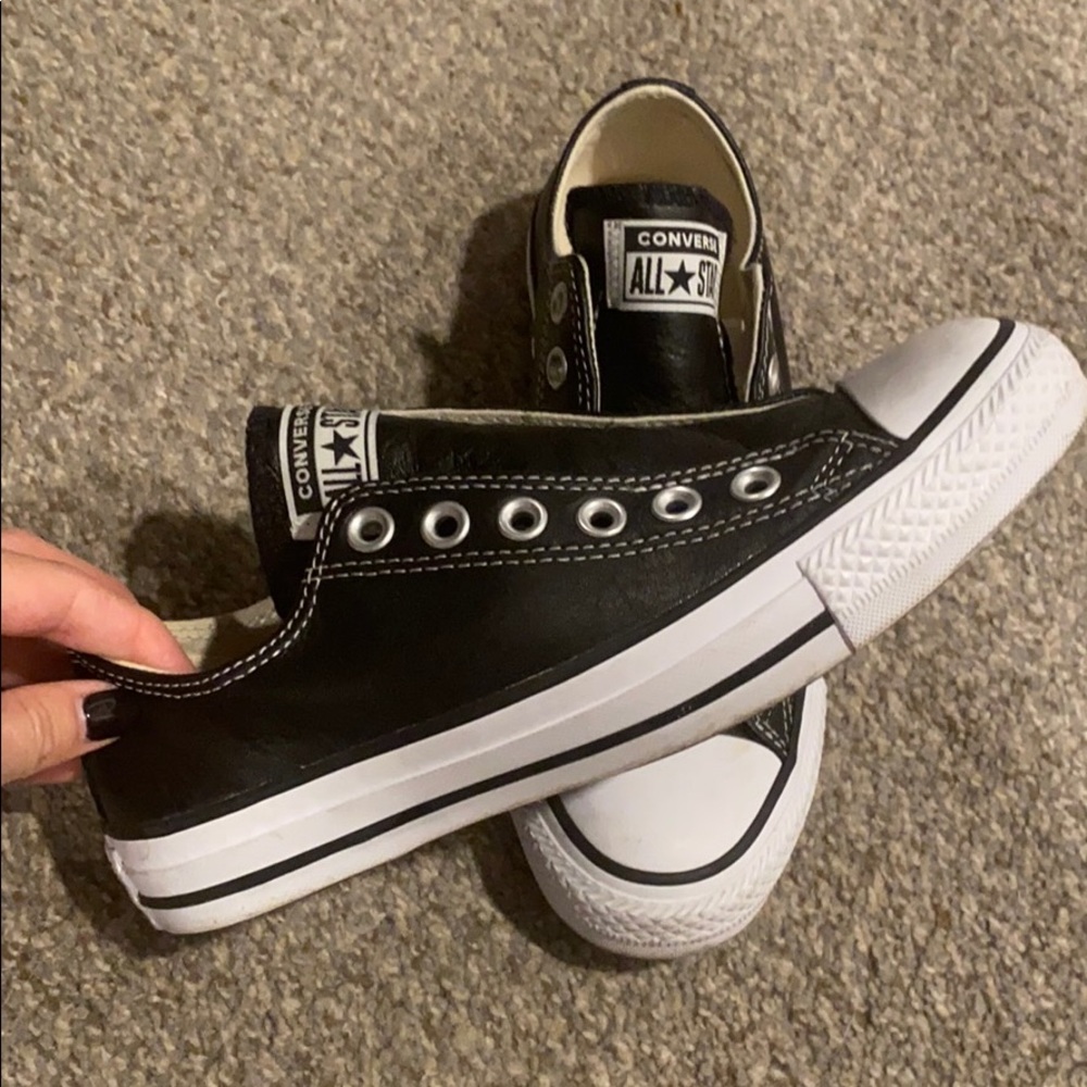 Women’s Black Leather, laceless Converse